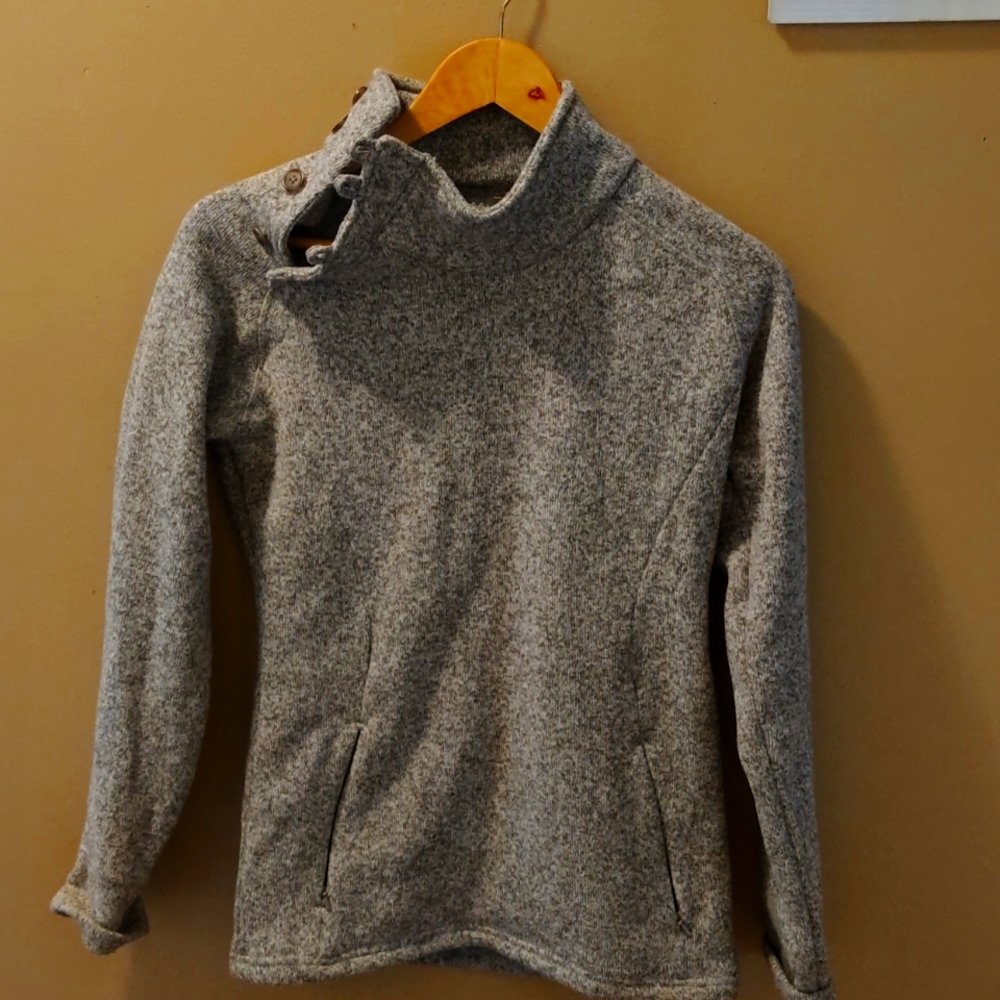 Cabela's grey women pullover